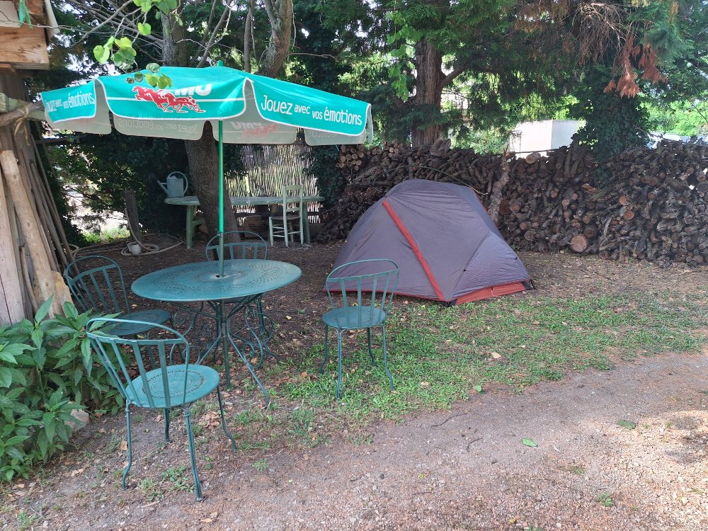 Aire camping-car  Vallabrgues (30300) - Photo 3